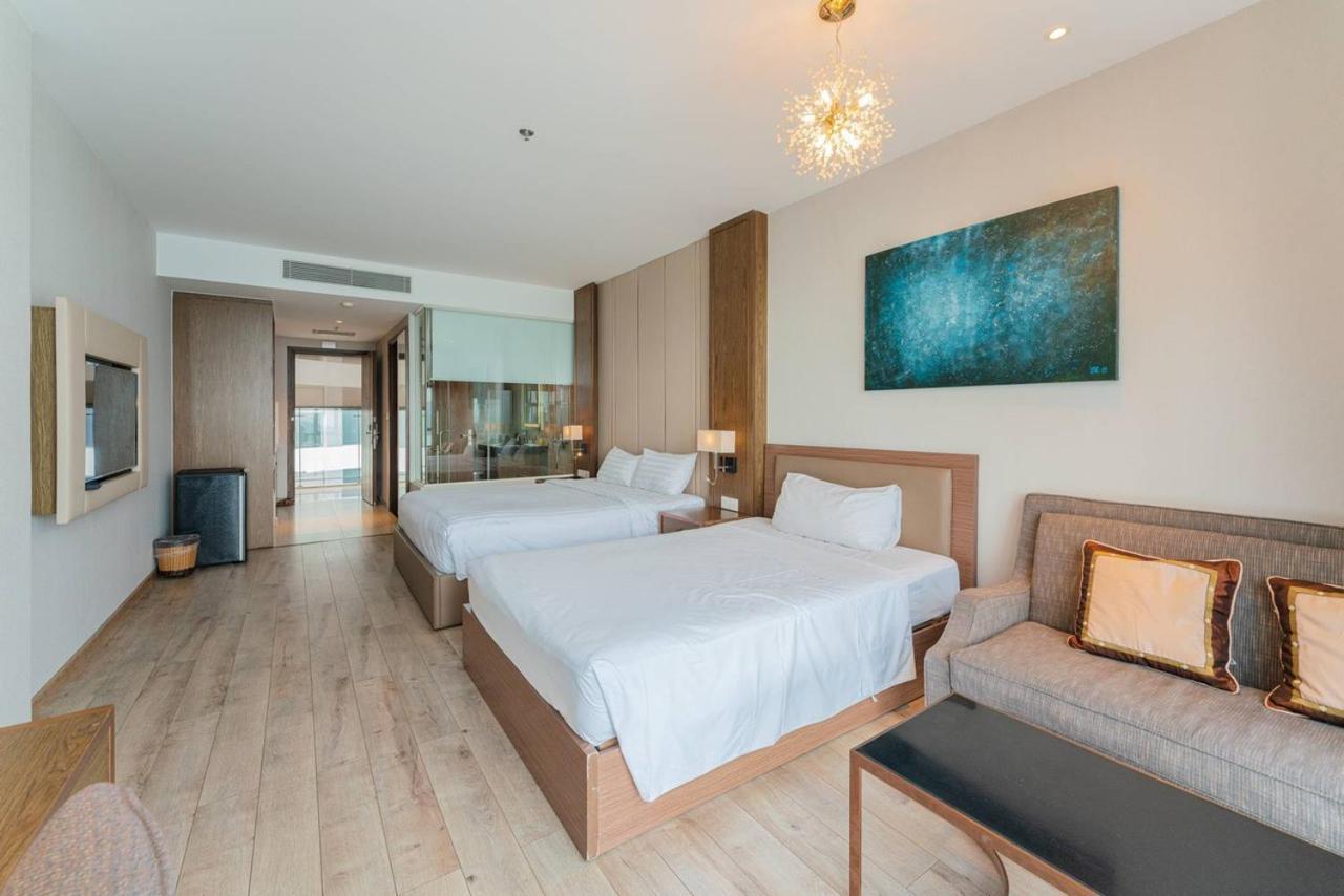 Kn Panorama Beachfront Condotel Нячанг Экстерьер фото